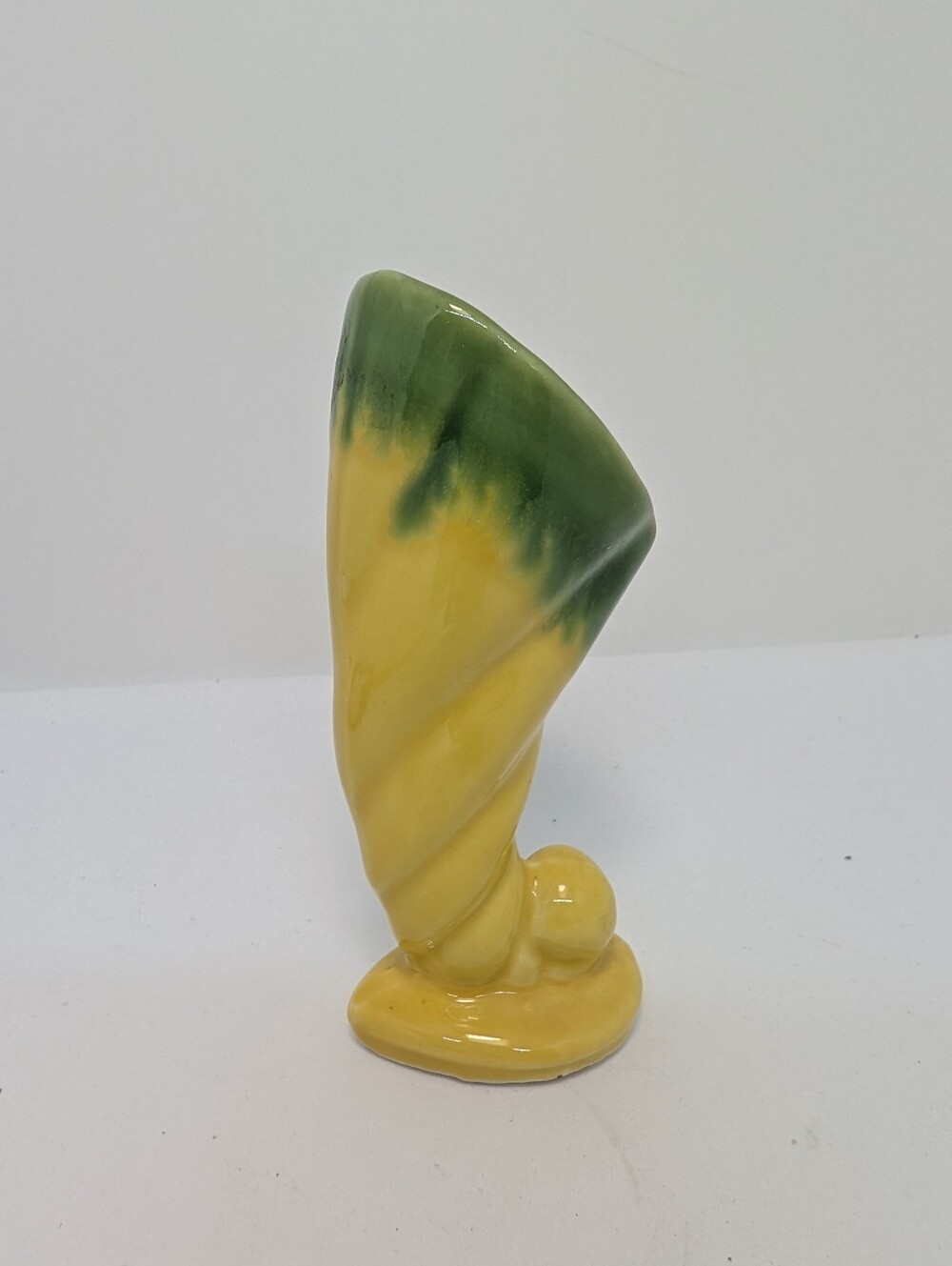 Vtg Shawnee Pottery Cornucopia Yellow and Green Swirl Mini Bud Vase